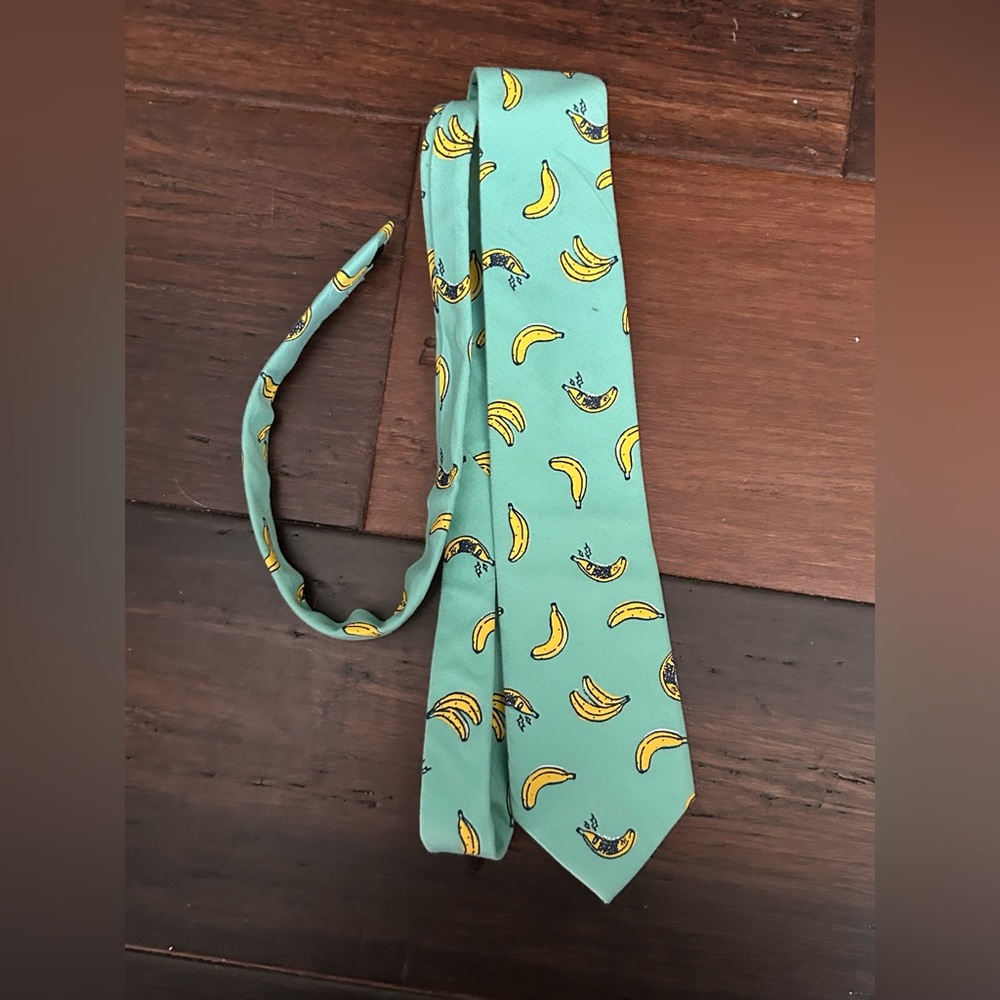 Old Navy aqua banana necktie